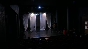 Read more about the article Improv Theater: Creativity in the Moment